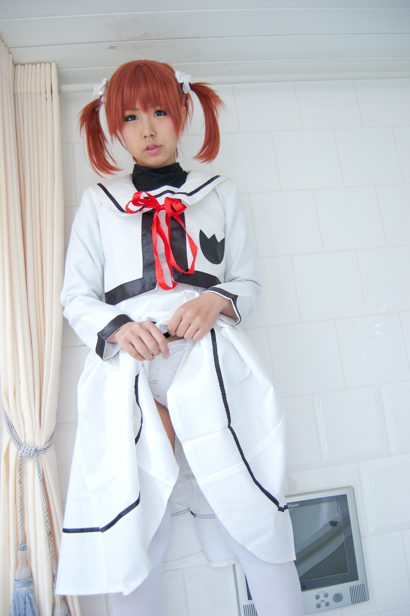 [Cosplay]  Hot Maho Shojo Lyrical Nanoha 1